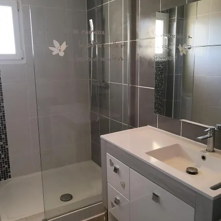 Portissol - Vue Mer - Plage - Parking Apartment *